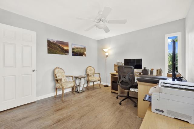 17233 Cuvee Ct, Poway CA: https://media.crmls.org/mediaz/62afe73b-b779-4d6b-b13a-61da5d95054f.jpg