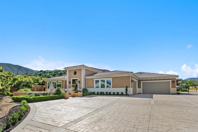 Detail Gallery Image 8 of 55 For 3960 Ibbetson St, Corona,  CA 92882 - 4 Beds | 4 Baths