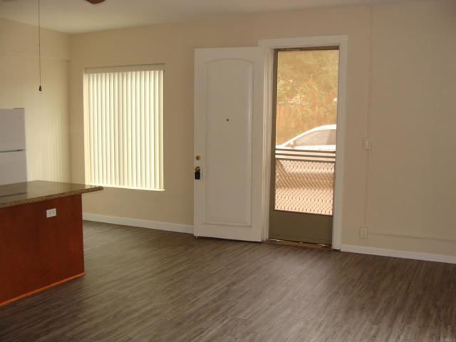 Image 5 of 15 For 12652 Julian Ave