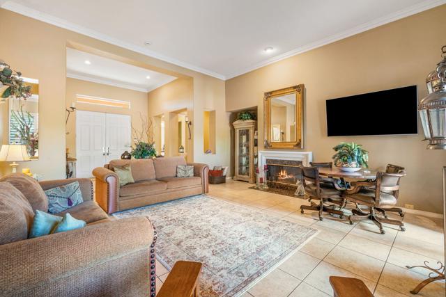 47 Gibraltar Drive, Palm Desert CA: https://media.crmls.org/mediaz/62b0a6a3-5cdd-4100-8b08-bf16bd970ee3.jpg