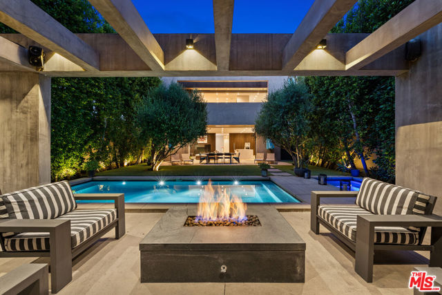 Details for 607 Alta Vista Boulevard, Los Angeles, CA 90036