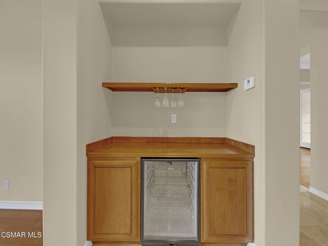 1048 Via Adorna, Newbury Park CA: https://media.crmls.org/mediaz/62b0e2f6-eddb-4f08-ae98-164005e26f45.jpg