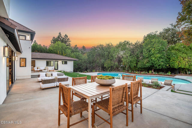 4199 Woodlane Court, Westlake Village CA: https://media.crmls.org/mediaz/62b1117b-6827-4bb3-ad3f-386a1735042c.jpg