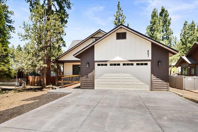 457 E Angeles Boulevard, Big Bear CA: https://media.crmls.org/mediaz/62b12c0e-b679-43d8-957f-6c3c3c1694f9.jpg