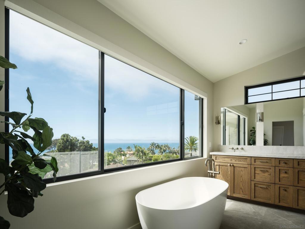 1185 Barcelona Dr - photo 14