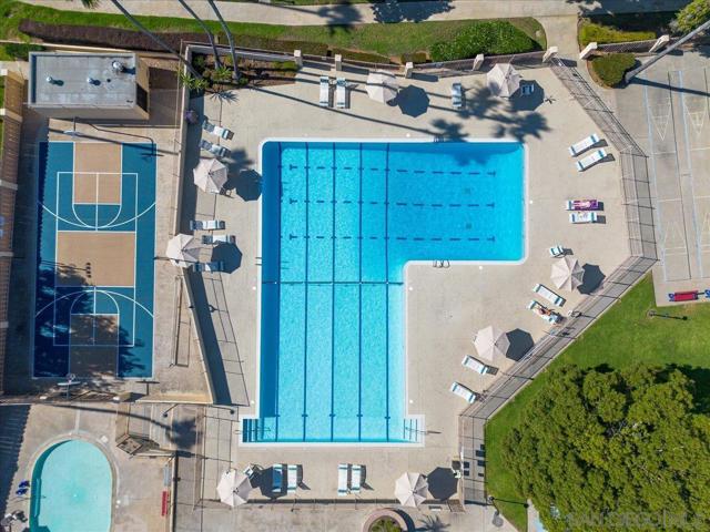 5217 Mount Alifan Dr, San Diego CA: https://media.crmls.org/mediaz/62b37f07-66f3-4a5c-98f0-87f81aef8fb7.jpg