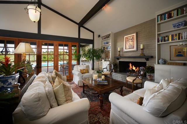 Detail Gallery Image 5 of 11 For 17925 Avenida Alondra, Rancho Santa Fe,  CA 92067 - 4 Beds | 4/1 Baths