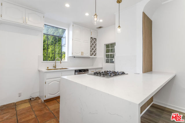 8818 Rangely Avenue, West Hollywood CA: https://media.crmls.org/mediaz/62b48a24-ab8a-49ff-be20-30fbf956d375.jpg