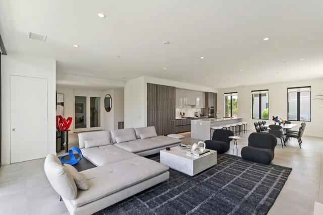 57939 Santo Thomas, La Quinta CA: https://media.crmls.org/mediaz/62b58f38-1d7c-4b35-a059-98a5976c9248.jpg