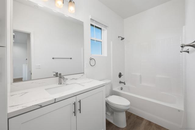 1624 Mauzy Way, El Cajon CA: https://media.crmls.org/mediaz/62b599d5-12cd-4b82-92d3-b5ab63618dad.jpg