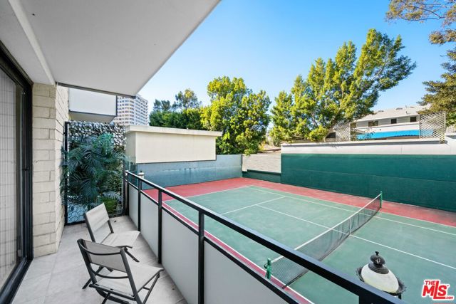 10535 Wilshire Boulevard, Los Angeles CA: https://media.crmls.org/mediaz/62b750ae-4048-46ff-a49b-45e552197205.jpg