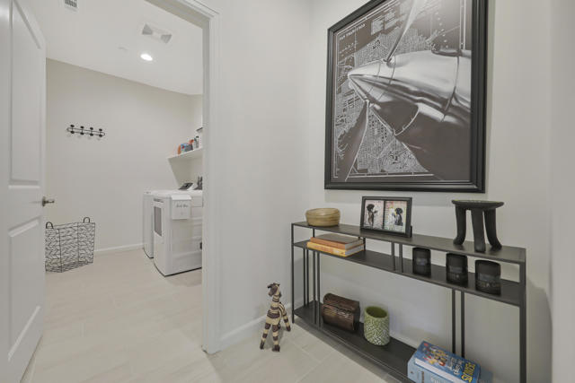 78783 Fortuna Place, Palm Desert CA: https://media.crmls.org/mediaz/62b7b912-8b0c-4213-9218-38260630daba.jpg