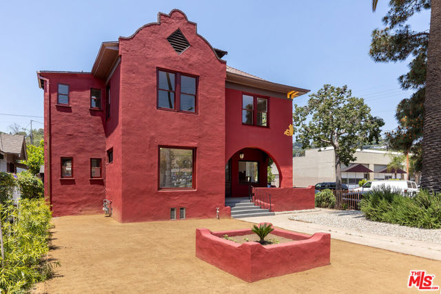 4219 N Figueroa Street, Los Angeles CA: https://media.crmls.org/mediaz/62b7df3c-88ff-4574-aeb4-02f3a9068820.jpg