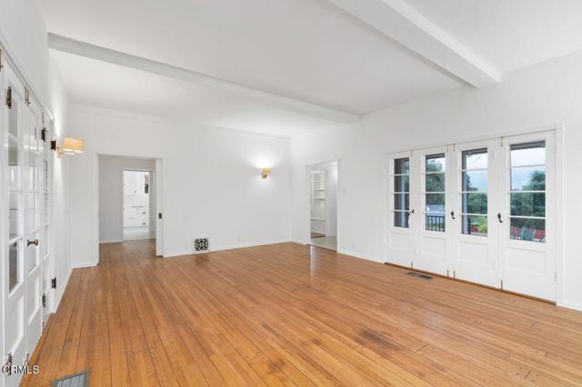 2009 Sierra Place, Glendale CA: https://media.crmls.org/mediaz/62b853bb-ccd3-45a3-a331-b6918445c1d5.jpg