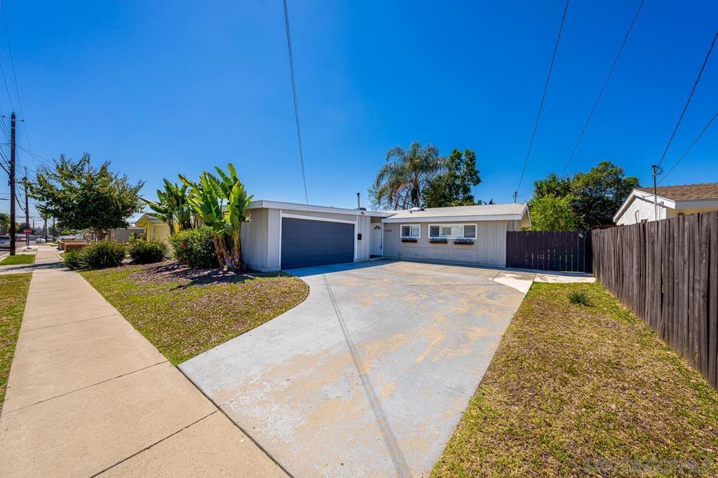 2626 Marathon Dr - photo 2
