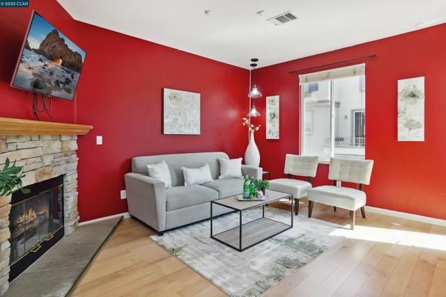 2073 Watermill Rd, San Ramon CA: https://media.crmls.org/mediaz/62b9d4c6-ecfc-4d79-9afe-fcbaed6d37c3.jpg