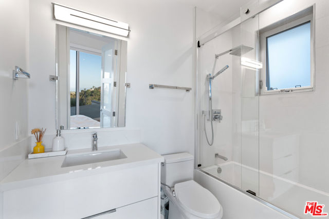 Drew Fenton | 28405 Via Acero Street Malibu CA | MLS: 7236533