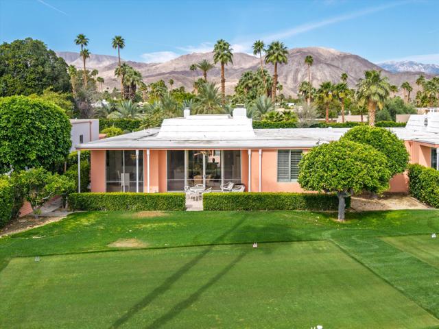 46650 Amir Drive, Palm Desert CA: https://media.crmls.org/mediaz/62bc6232-39eb-42b1-ab5c-c1496de7b0bc.jpg