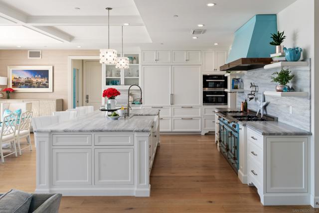 1040 Pine St, Coronado CA: https://media.crmls.org/mediaz/62bcefda-172b-45fc-b558-f2b7d1a0c9de.jpg