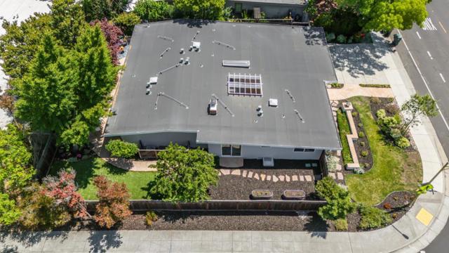 821 E Meadow Drive, Palo Alto CA: https://media.crmls.org/mediaz/62bddf36-fdbc-4f22-b9a2-f3bcf582b2fb.jpg