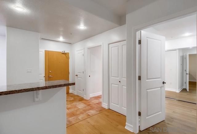 850 Beech St, San Diego, California 92101, 1 Bedroom Bedrooms, ,1 BathroomBathrooms,Condominium,For Sale,Beech St,240013072SD