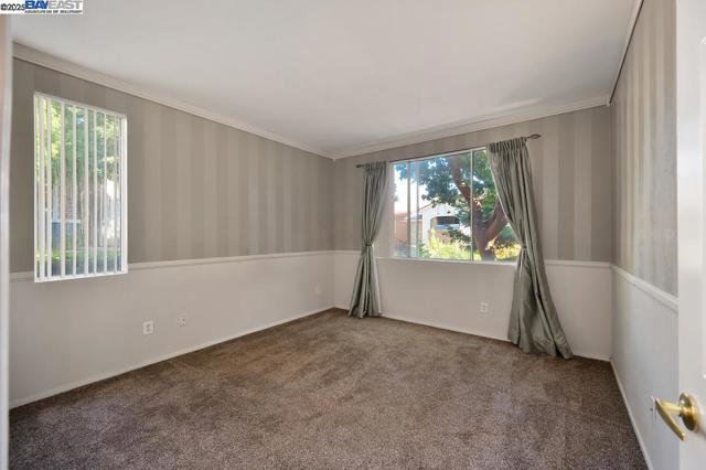 701 Gibson Dr, Roseville CA: https://media.crmls.org/mediaz/62bea342-e9ca-4361-8412-17f3bfe45ae4.jpg