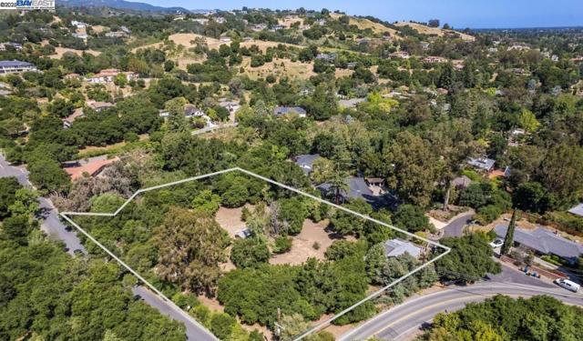 Details for 12991 Pierce Road, Saratoga, CA 95070