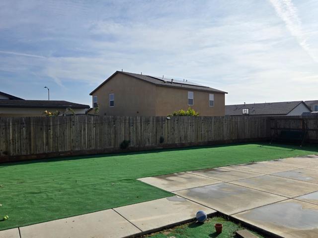 256 San Pelmo Court, Los Banos CA: https://media.crmls.org/mediaz/62bfeb8f-2cda-4241-82c9-6805ac4a8635.jpg