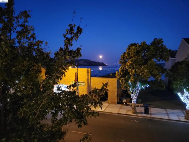 Image 45 of 46 For 228 1st St  