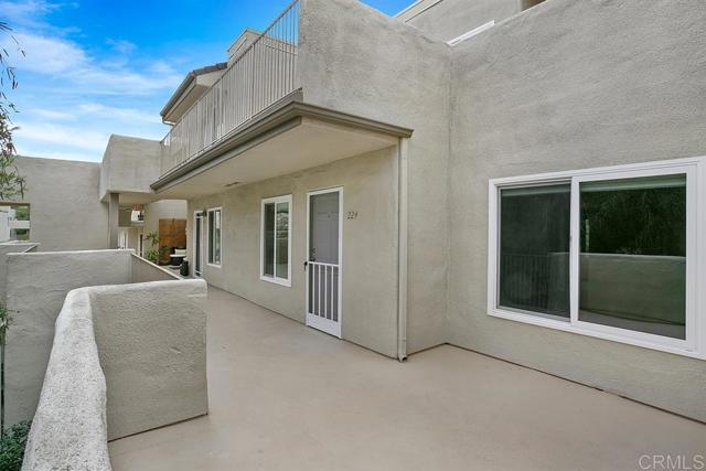 Detail Gallery Image 2 of 15 For 13754 Mango Dr #224,  Del Mar,  CA 92014 - 2 Beds | 2 Baths