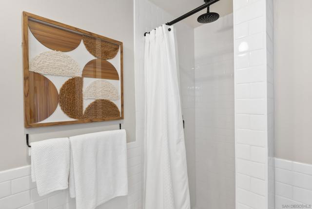 3257 Dwight St, San Diego CA: https://media.crmls.org/mediaz/62c1d724-d887-487b-8fd6-fbc618fa7df1.jpg