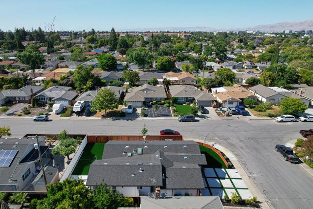 2154 Briarwood Drive, Santa Clara CA: https://media.crmls.org/mediaz/62c24fb7-5e59-4781-bac3-f6f2d5096a5a.jpg