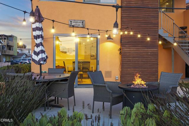 2924 Lakeshore Court, Oxnard CA: https://media.crmls.org/mediaz/62c26473-e6f0-4a46-839a-bb8142522b41.jpg