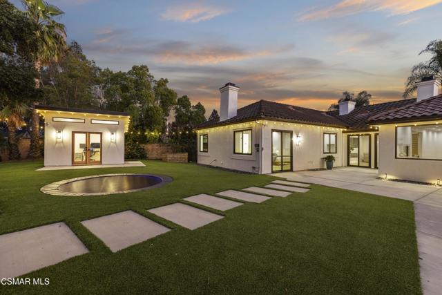 911 Vivian Circle, Newbury Park CA: https://media.crmls.org/mediaz/62c2e3ea-f5b0-4d34-ab7e-f014b12a2155.jpg