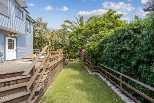 2116 Apex Avenue, Los Angeles CA: https://media.crmls.org/mediaz/62c3834a-cc0c-4827-9708-07d7e962ac58.jpg