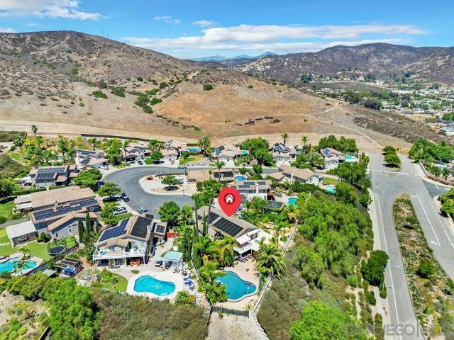 10496 Chaparral Dr, Santee CA: https://media.crmls.org/mediaz/62c38765-7602-4c7b-b478-f6fedc2e3825.jpg