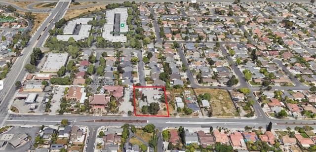 Image 4 of 6 For 2450 Mclaughlin Avenue