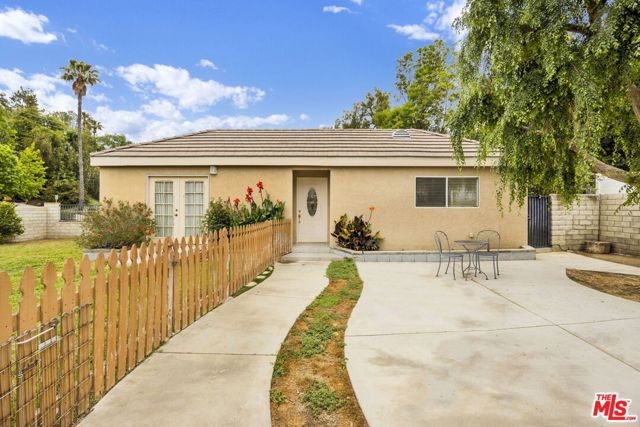 28461 Driver Avenue, Agoura Hills CA: https://media.crmls.org/mediaz/62c43eb7-24f2-4655-a534-a1543a953423.jpg