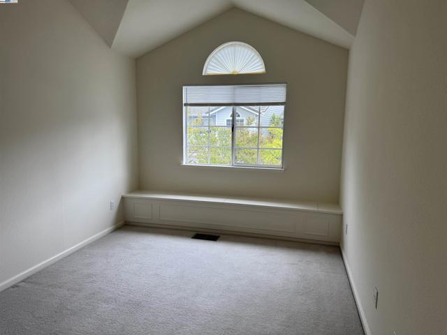 119 Heritage Park Dr, Danville CA: https://media.crmls.org/mediaz/62c4c6e1-6160-4d2e-92c3-c0a875f9b7c7.jpg