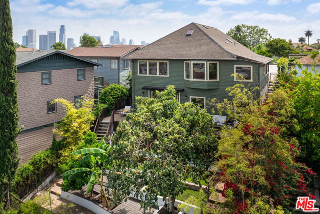 844 E Kensington Road, Los Angeles CA: https://media.crmls.org/mediaz/62c4f00f-dcc0-4672-8178-b55995006cce.jpg