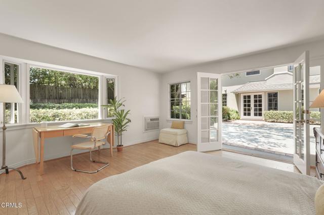 818 Huntington Garden Drive, San Marino CA: https://media.crmls.org/mediaz/62c58922-a0ef-4fad-9b3d-1fb3c08b03f1.jpg