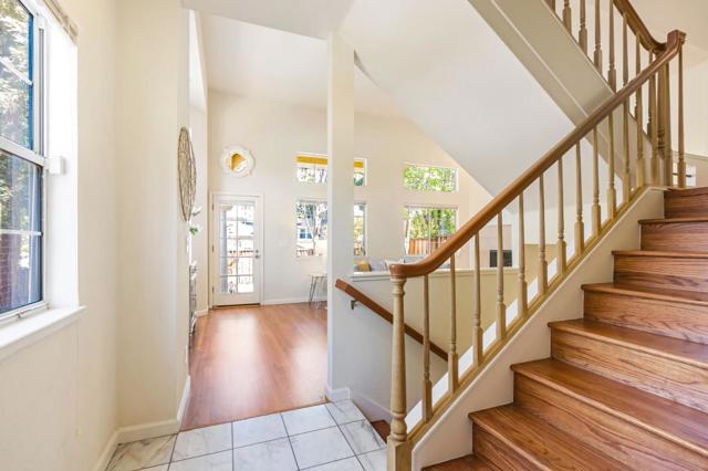 10 Tyrella Court, Mountain View CA: https://media.crmls.org/mediaz/62c5e6c9-5d26-40aa-8fb5-17d6ea347637.jpg
