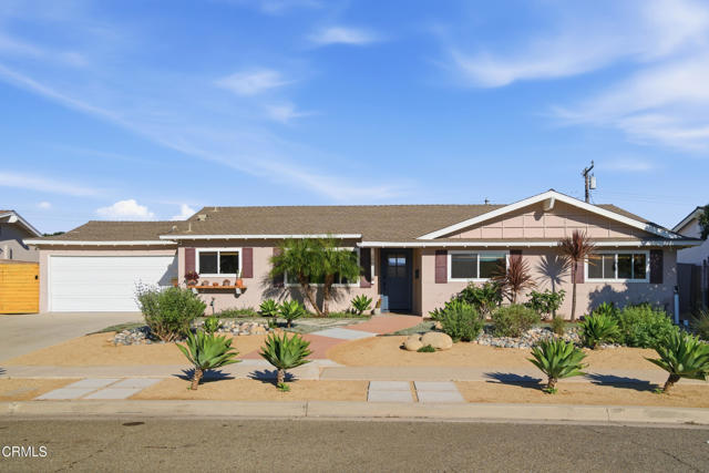 Detail Gallery Image 5 of 61 For 180 Cathy Dr, Newbury Park,  CA 91320 - 4 Beds | 2 Baths