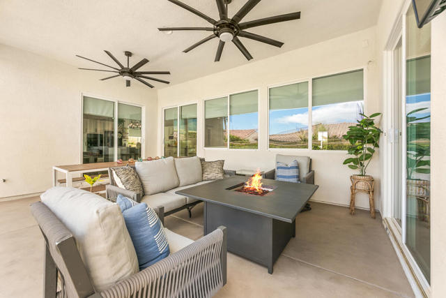44830 Via Mirabel, La Quinta CA: https://media.crmls.org/mediaz/62c6bd70-2330-42e9-a2fc-ad2405d8e2c8.jpg
