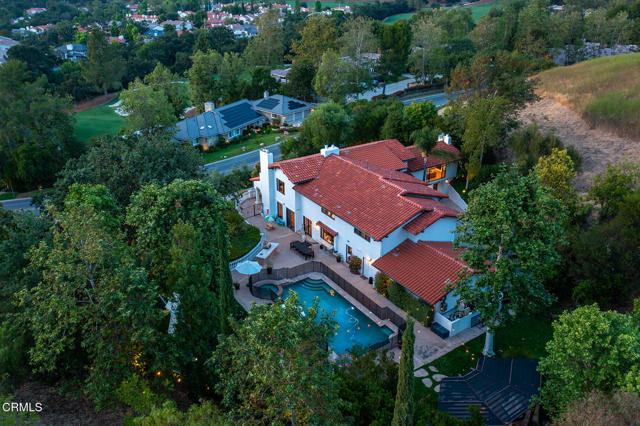 4548 Valley Spring Drive, Westlake Village CA: https://media.crmls.org/mediaz/62c70a26-5ed8-4962-b8c5-bd7646c9679d.jpg