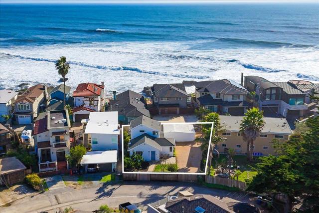 2866 Chesterfield Drive, Santa Cruz CA: https://media.crmls.org/mediaz/62c75f28-d25b-4c08-9f01-1f2831b33ce3.jpg