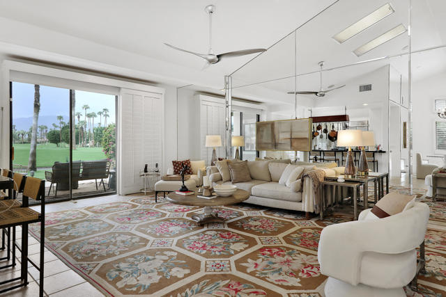 139 Blue River Drive, Palm Desert, CA 92211