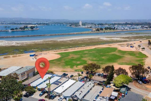 5038 40 W Point Loma Blvd, San Diego CA: https://media.crmls.org/mediaz/62c84a9a-209d-4ed4-9b08-26989d4b32f9.jpg