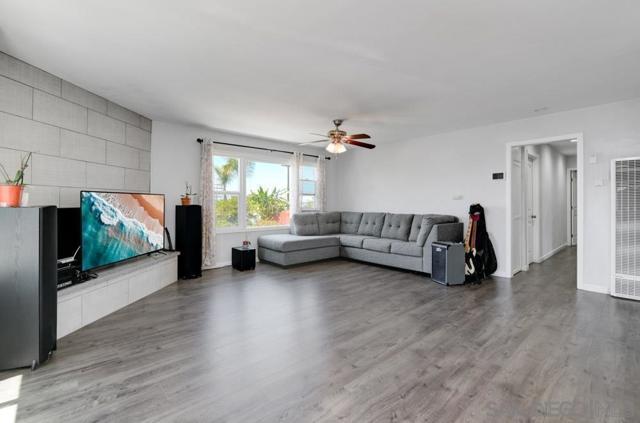 Image 2 of 21 For 845 13th St  Master Sui