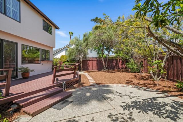 354 Port Royal Avenue, Foster City CA: https://media.crmls.org/mediaz/62c93add-2901-46b2-804e-4c377da5ec3a.jpg